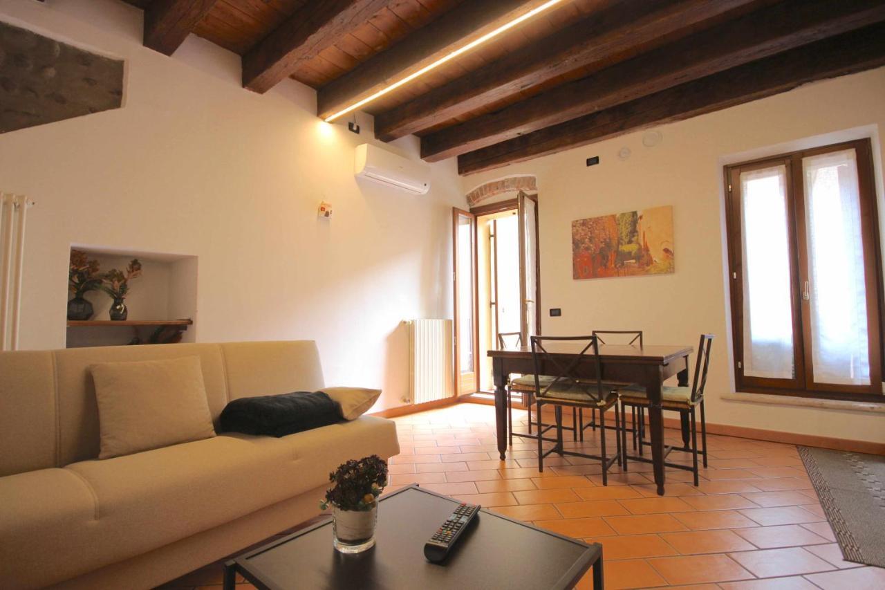 Case Vr Holiday Casa Di Mezzo Vérone Extérieur photo