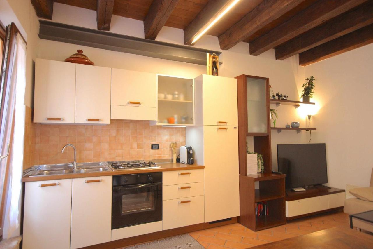 Case Vr Holiday Casa Di Mezzo Vérone Extérieur photo